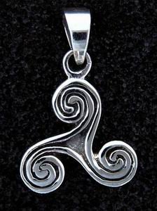 Silberanhänger Keltisches Triskelion