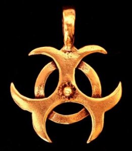 Amulett Celtic Dreiheit Bronze